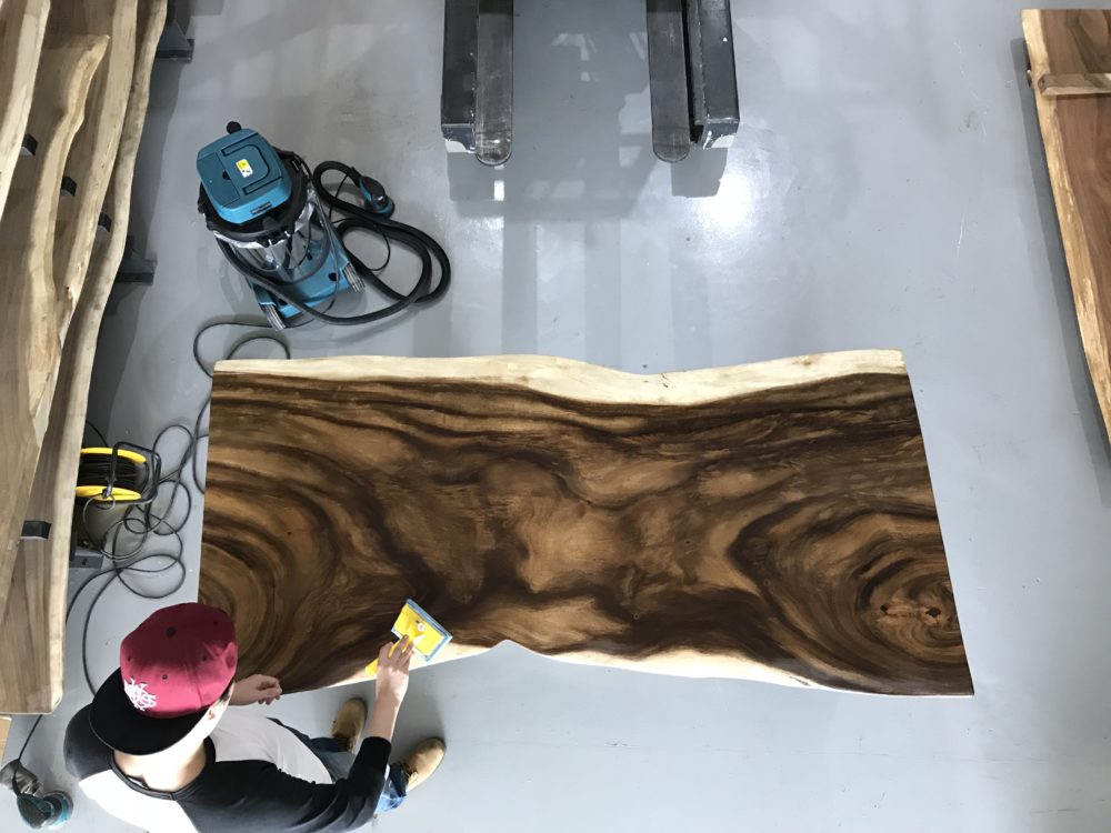 South American Walnut Table e1527493287881 South American Walnut Table e1527493287881